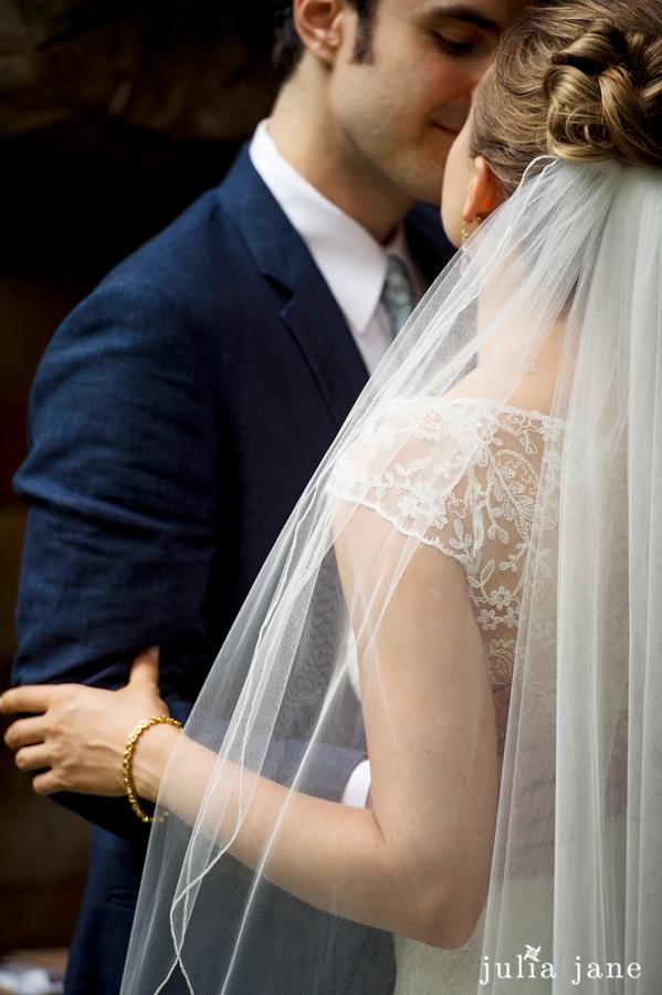 Lifestyle Wedding Photography by Connecticut Wedding Photographer Julia Jane Studios  